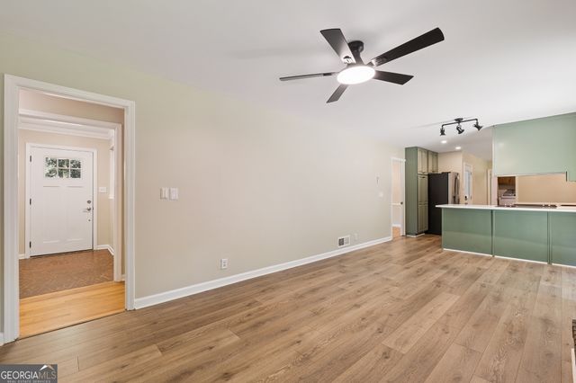 536 Rimrock Trail, Stone Mountain, GA 30083