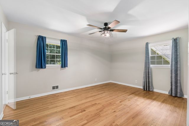 536 Rimrock Trail, Stone Mountain, GA 30083