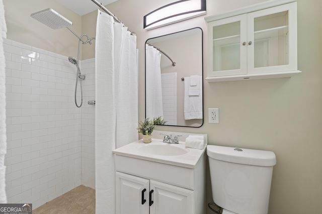 536 Rimrock Trail, Stone Mountain, GA 30083