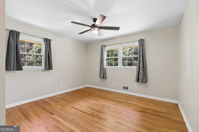 536 Rimrock Trail, Stone Mountain, GA 30083