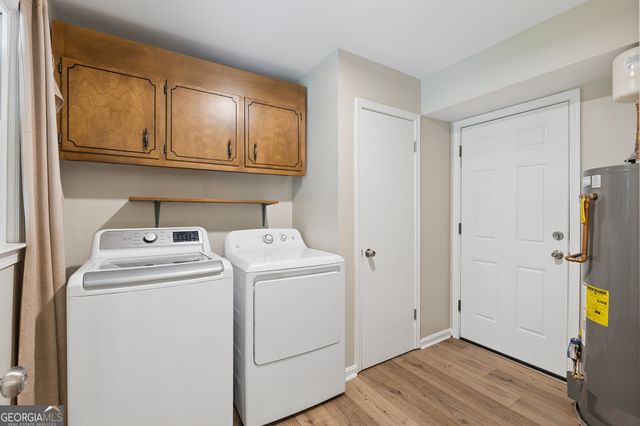 536 Rimrock Trail, Stone Mountain, GA 30083
