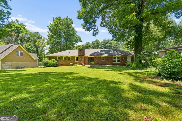 536 Rimrock Trail, Stone Mountain, GA 30083