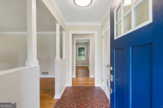 536 Rimrock Trail, Stone Mountain, GA 30083
