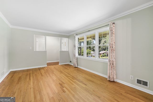 536 Rimrock Trail, Stone Mountain, GA 30083