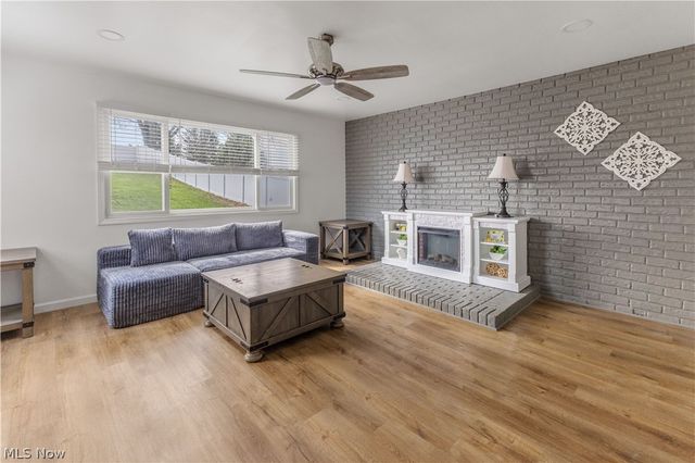 145 Locust Boulevard, Wintersville, OH 43953