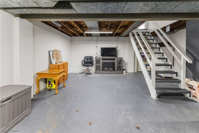 145 Locust Boulevard, Wintersville, OH 43953