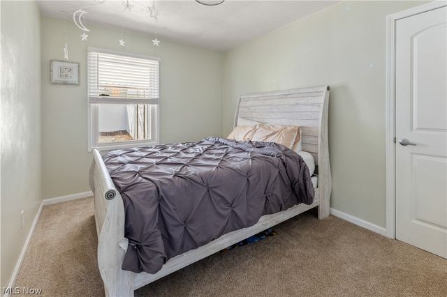 145 Locust Boulevard, Wintersville, OH 43953