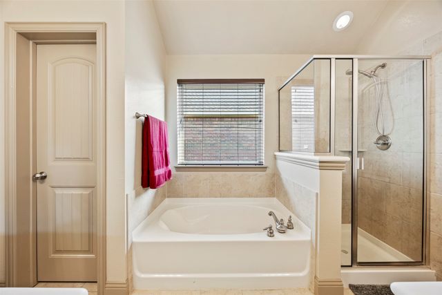 138 Liberty Way, Waxahachie, TX 75167