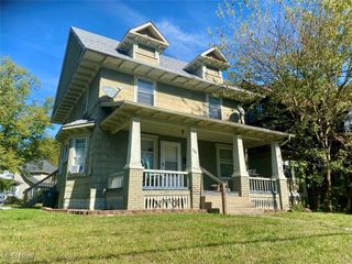 999 W Exchange Street 2, Akron, OH 44302