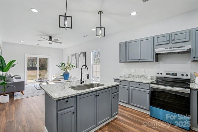 2012 Ashley Road, Charlotte, NC 28208