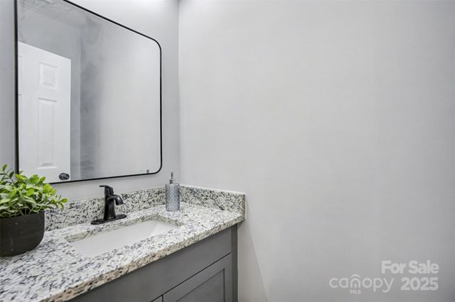 2012 Ashley Road, Charlotte, NC 28208