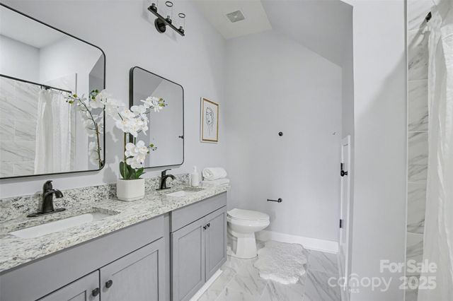 2012 Ashley Road, Charlotte, NC 28208