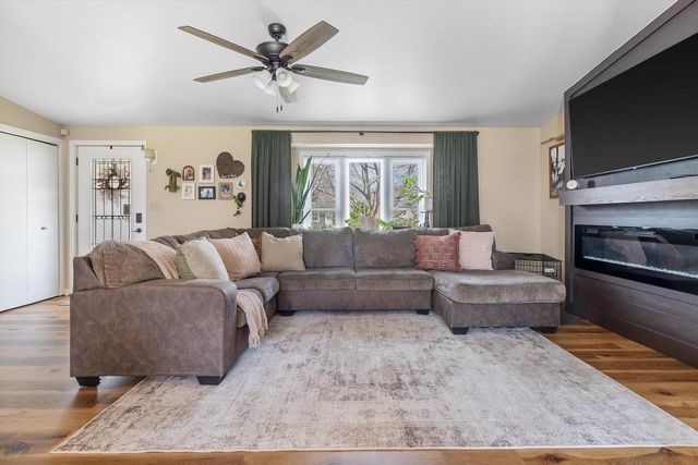 5315 66th PLACE, Kenosha, WI 53142