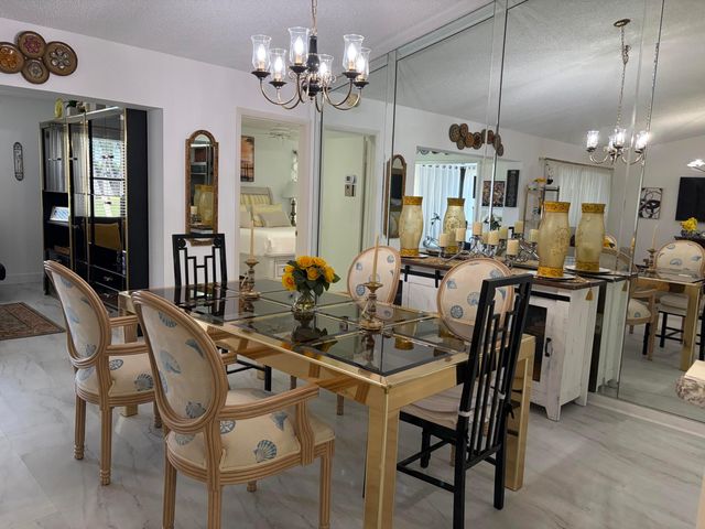 6285 Tall Cypress Circle, Greenacres, FL 33463