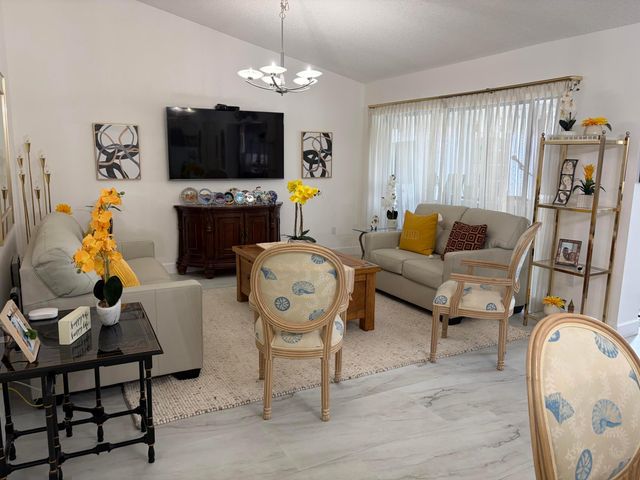 6285 Tall Cypress Circle, Greenacres, FL 33463