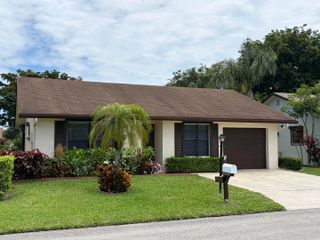 6285 Tall Cypress Circle, Greenacres, FL 33463