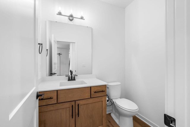 W221N3075 Greenwood ROAD, Waukesha, WI 53186