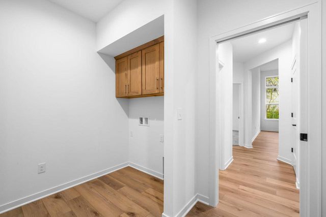 W221N3075 Greenwood ROAD, Waukesha, WI 53186
