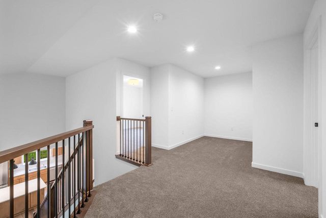 W221N3075 Greenwood ROAD, Waukesha, WI 53186