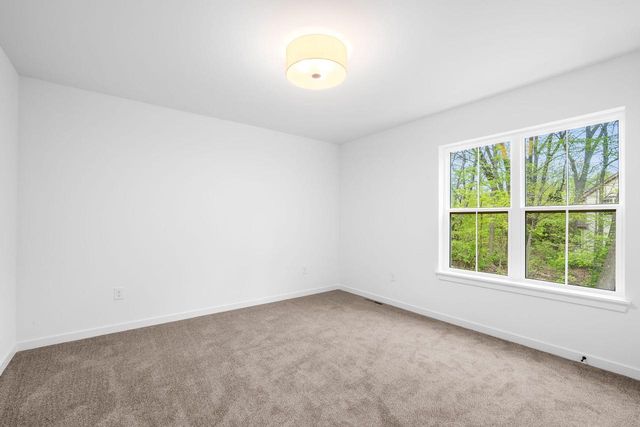 W221N3075 Greenwood ROAD, Waukesha, WI 53186