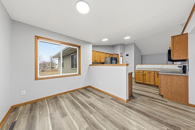 816 Orchard Circle, Belle Plaine, MN 56011