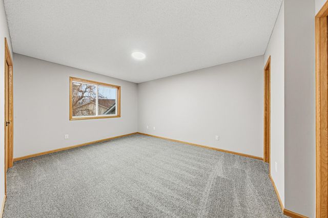 816 Orchard Circle, Belle Plaine, MN 56011