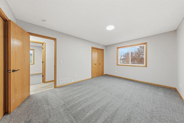 816 Orchard Circle, Belle Plaine, MN 56011