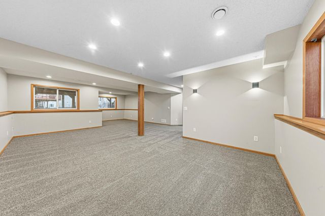 816 Orchard Circle, Belle Plaine, MN 56011