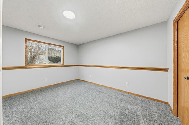 816 Orchard Circle, Belle Plaine, MN 56011