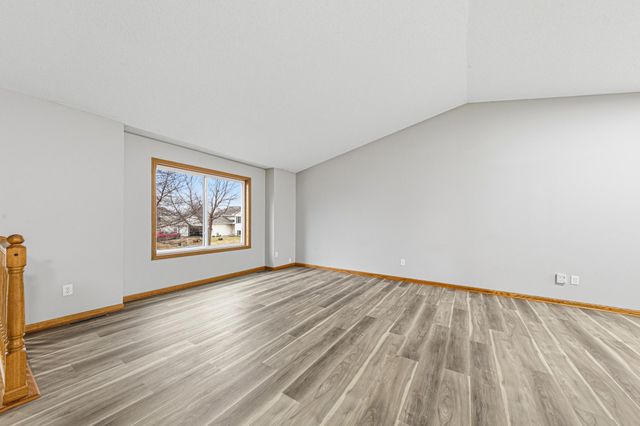 816 Orchard Circle, Belle Plaine, MN 56011