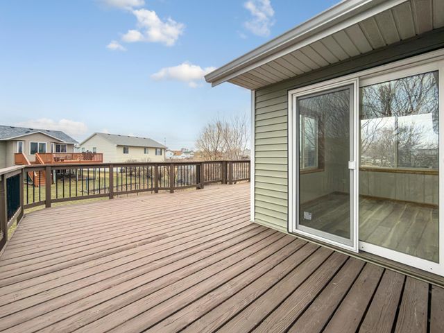 816 Orchard Circle, Belle Plaine, MN 56011