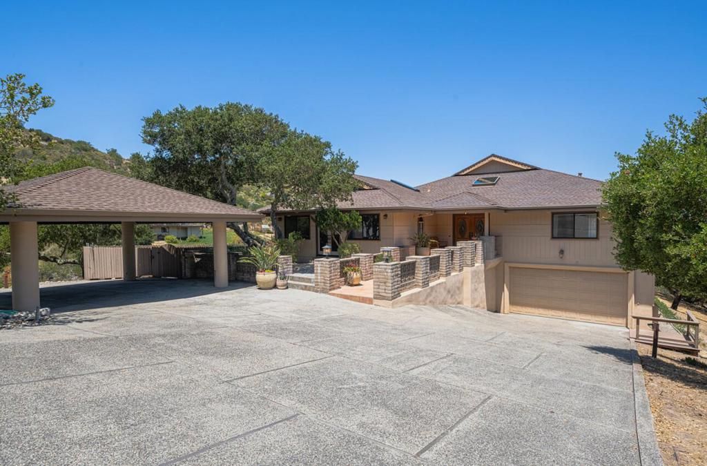 15847 Pleasant Valley Lane, Salinas, CA 93908