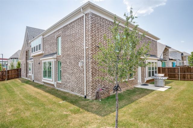 1935 Stamp Road, Irving, TX 75062