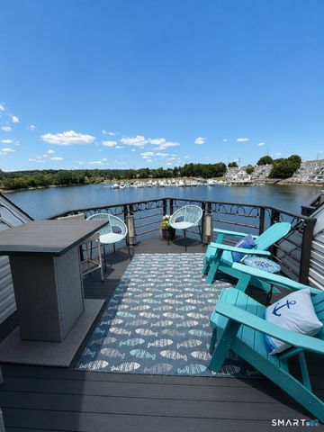 635 Popes Island Road 635, Milford, CT 06461
