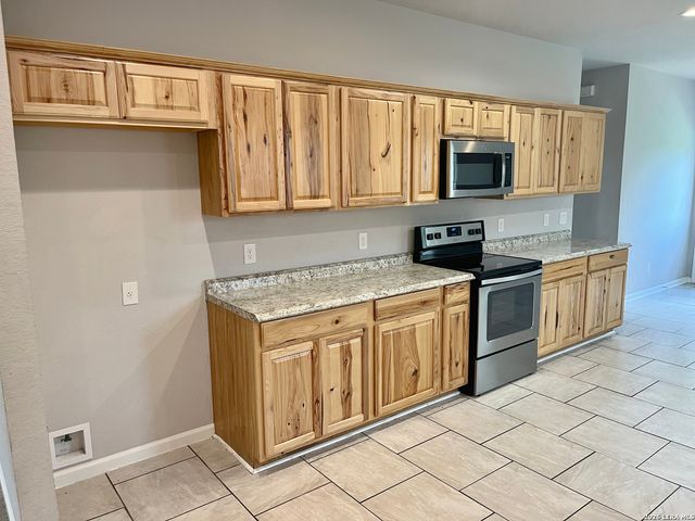 1491 Live Oak Dr, Spring Branch, TX 78070