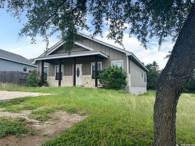 1491 Live Oak Dr, Spring Branch, TX 78070