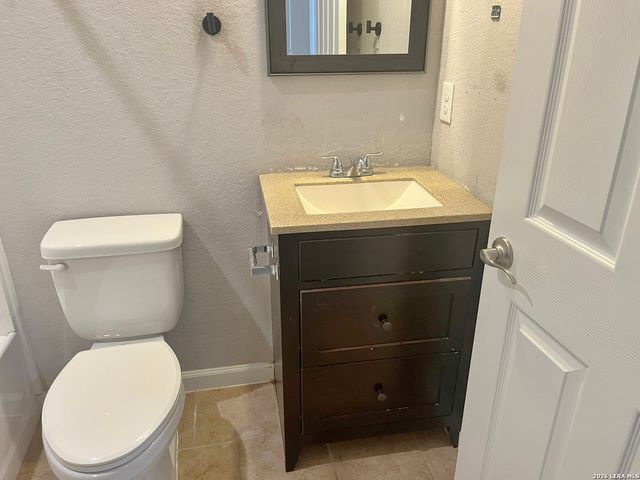 1491 Live Oak Dr, Spring Branch, TX 78070
