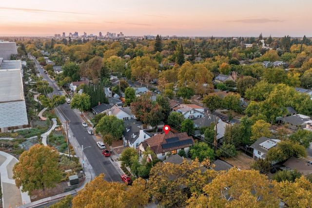 4889 V St, Sacramento, CA 95817