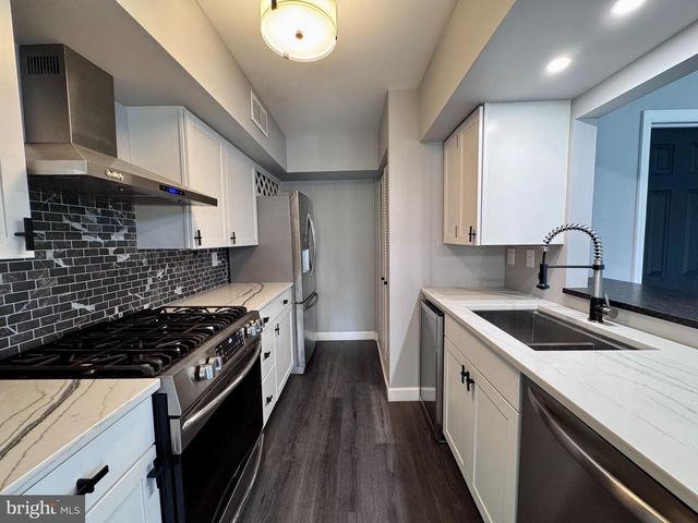1403 ROBERTS WAY, Voorhees, NJ 08043