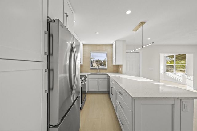 890 High Point Boulevard N A, Delray Beach, FL 33445