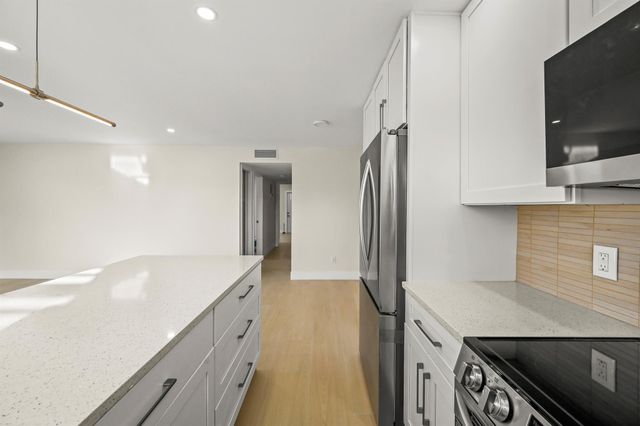 890 High Point Boulevard N A, Delray Beach, FL 33445