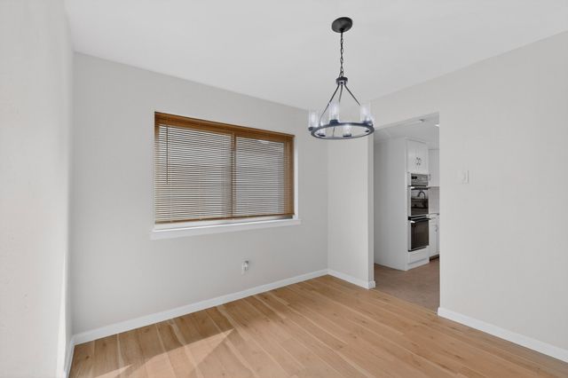 949 Meadowdale Circle, Garland, TX 75043