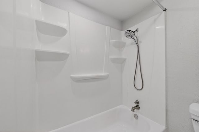 949 Meadowdale Circle, Garland, TX 75043