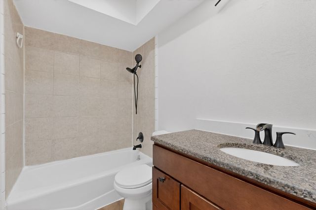 949 Meadowdale Circle, Garland, TX 75043