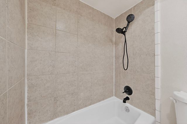 949 Meadowdale Circle, Garland, TX 75043