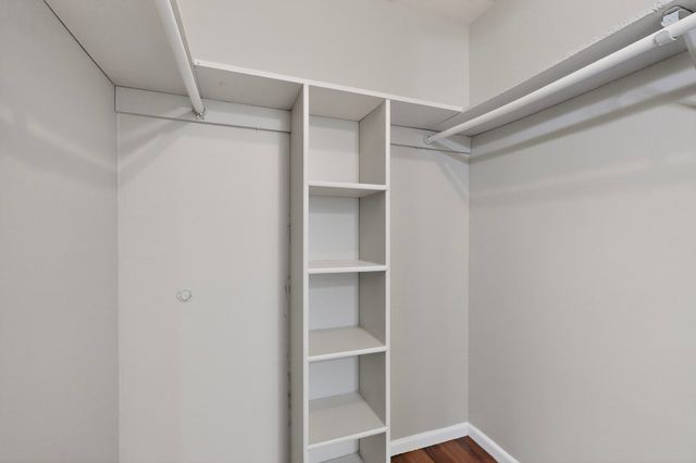 949 Meadowdale Circle, Garland, TX 75043