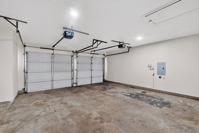 949 Meadowdale Circle, Garland, TX 75043