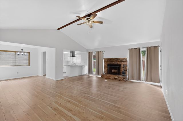 949 Meadowdale Circle, Garland, TX 75043