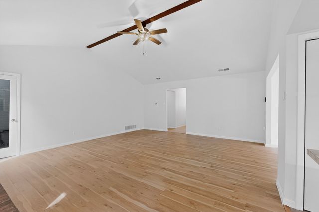 949 Meadowdale Circle, Garland, TX 75043