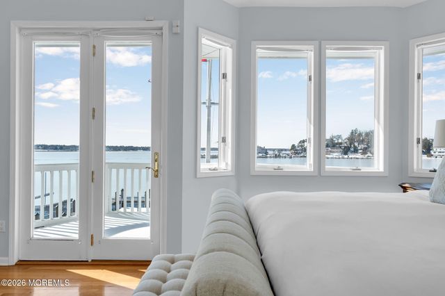 21 River Avenue, Island Heights, NJ 08732